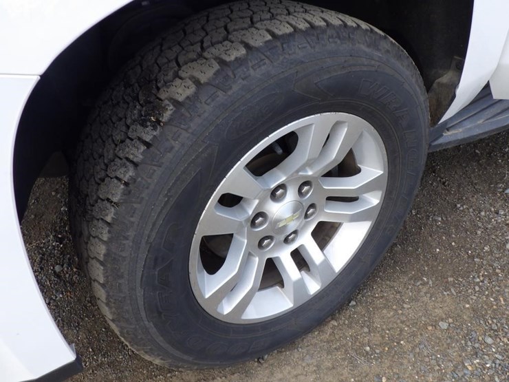 2019-chevrolet-tahoe-image-13