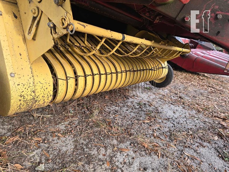 new-holland-648-image-7