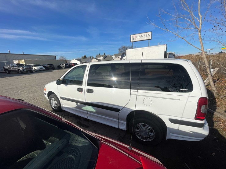 chevrolet-venture-image-8