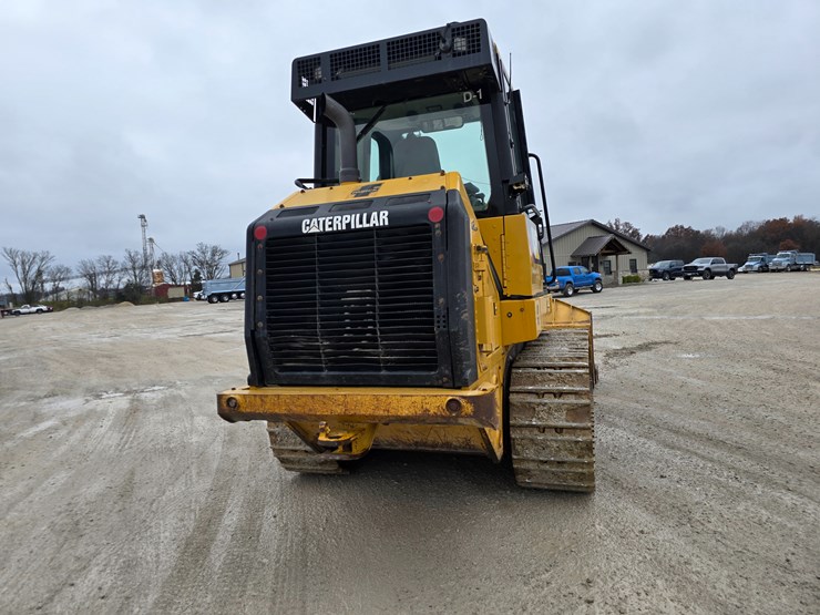 caterpillar-953d-image-27