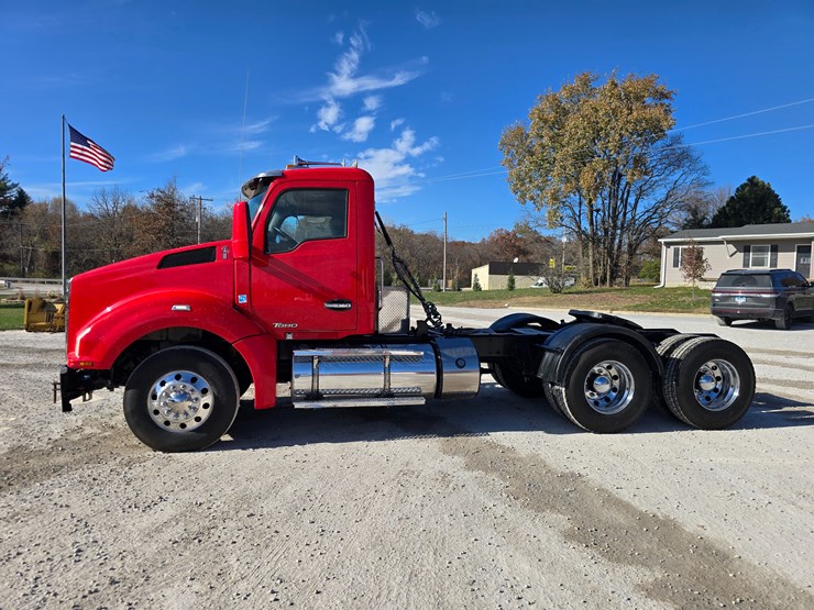 kenworth-t880-image-8