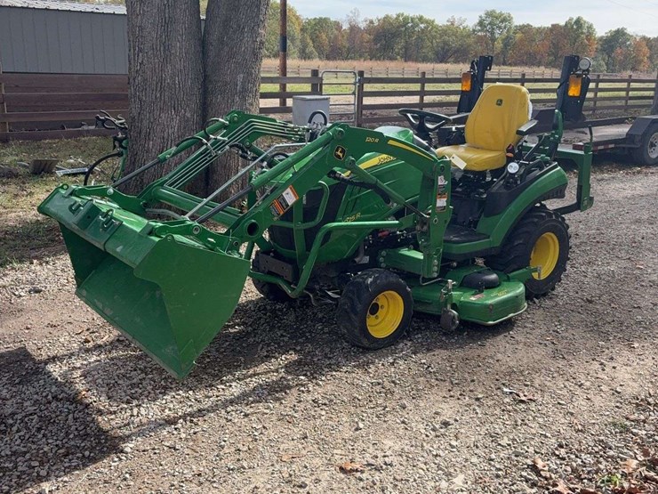 2023-john-deere-1025r-image-1