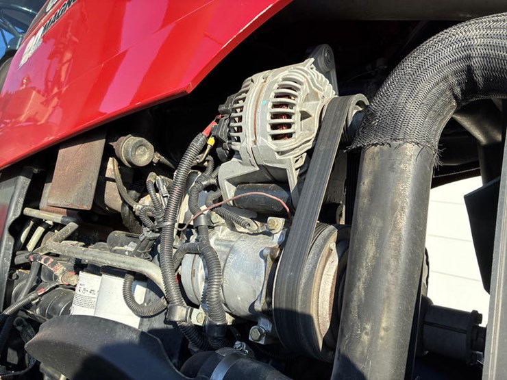 case-ih-magnum-305-image-41