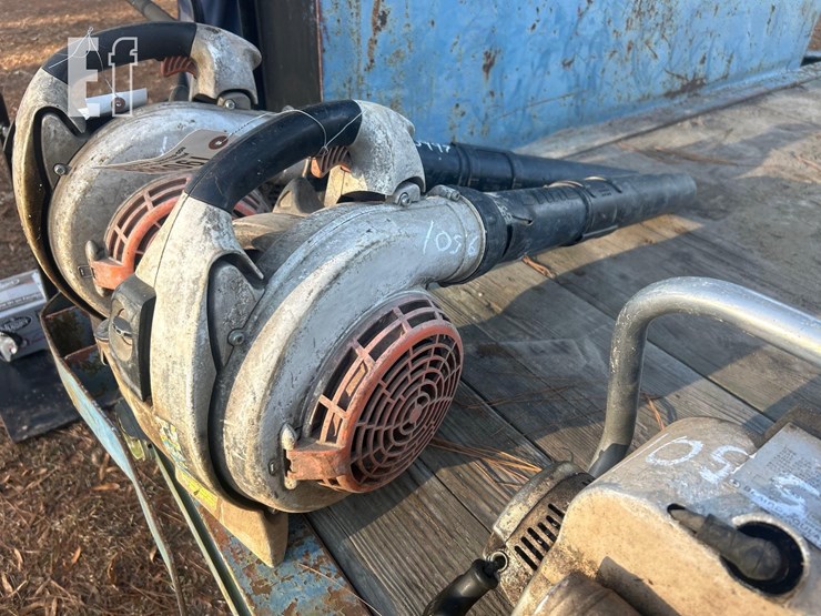 stihl-gas-powered-hand-held-blower-image-1