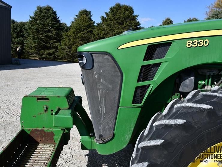 john-deere-8330-image-11