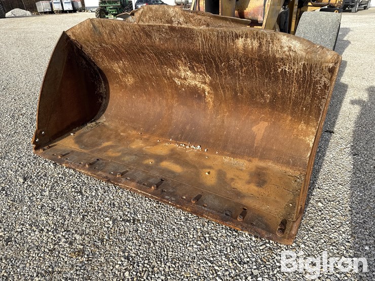 caterpillar-926m-image-11