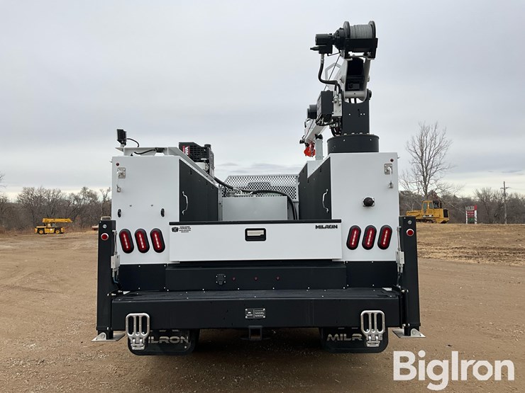 2024-ram-5500-heavy-duty-4x4-service-truck-w/tiger-crane-image-6