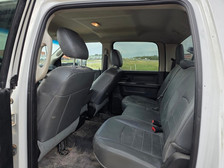 2018-dodge-2500-image-9