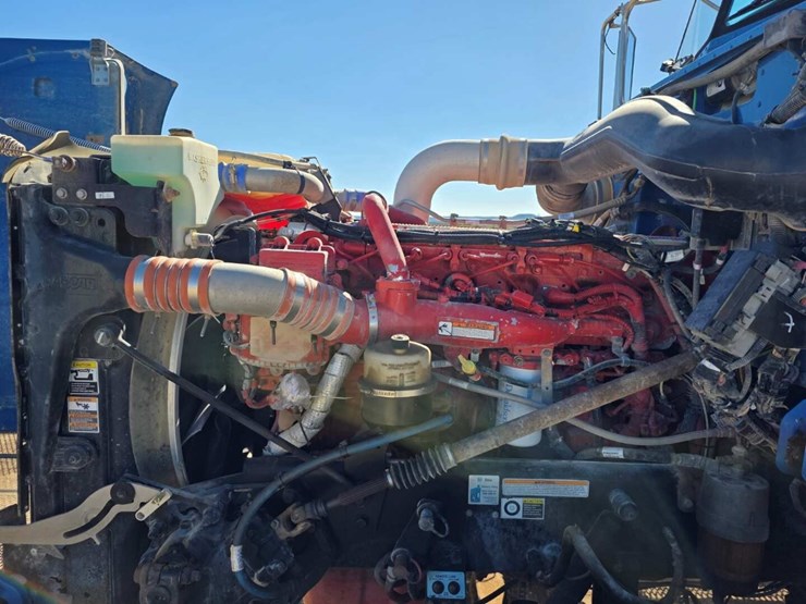 2013-peterbilt-367-image-12