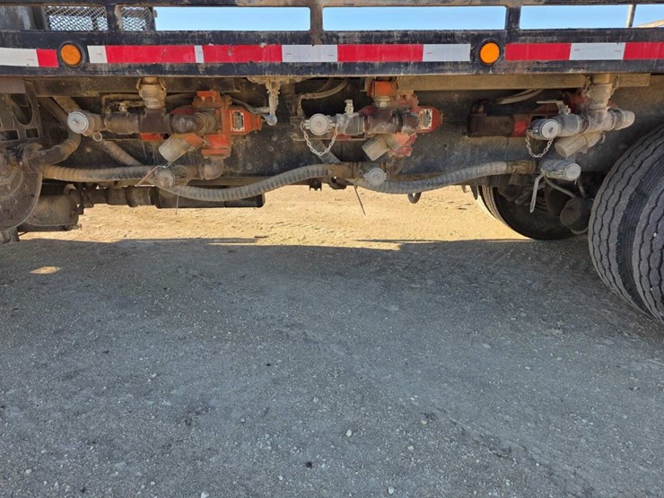 kenworth-t300-image-18