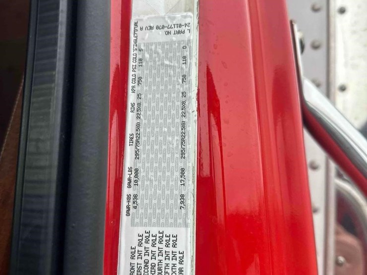 2016-freightliner-business-class-m2-106-image-22