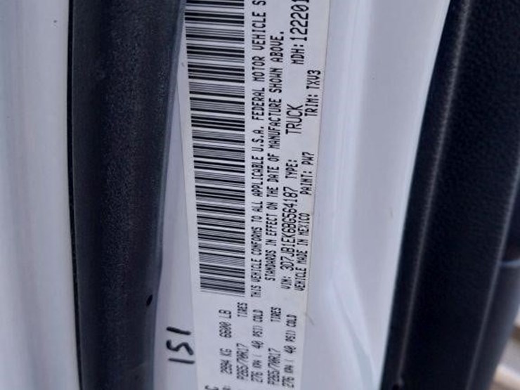 2011-dodge-1500-image-14