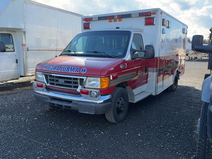 2006-ford-e450-image-1