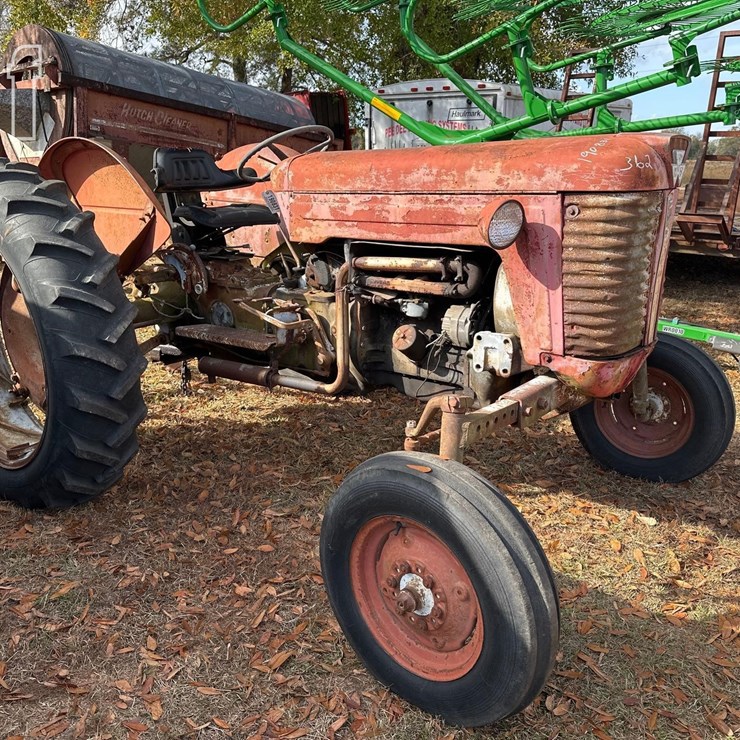 MASSEY-FERGUSON 50