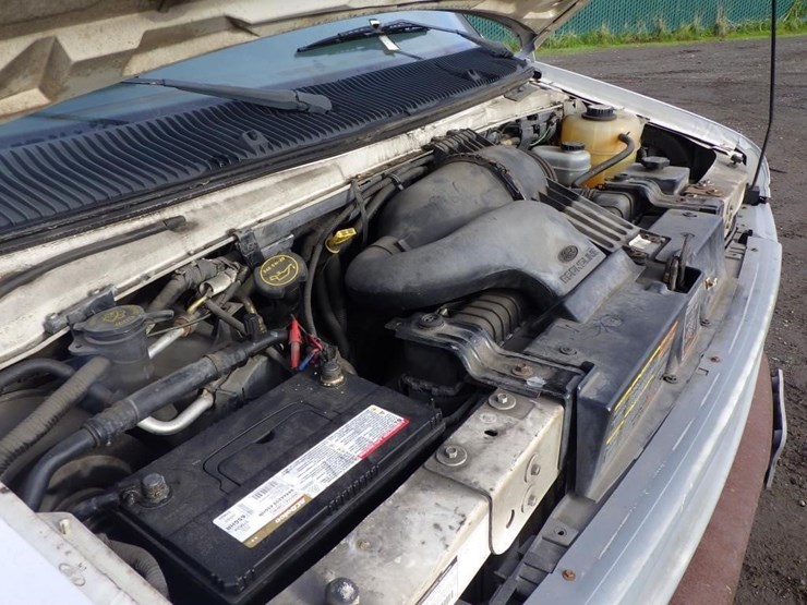 ford-econoline-350-image-11