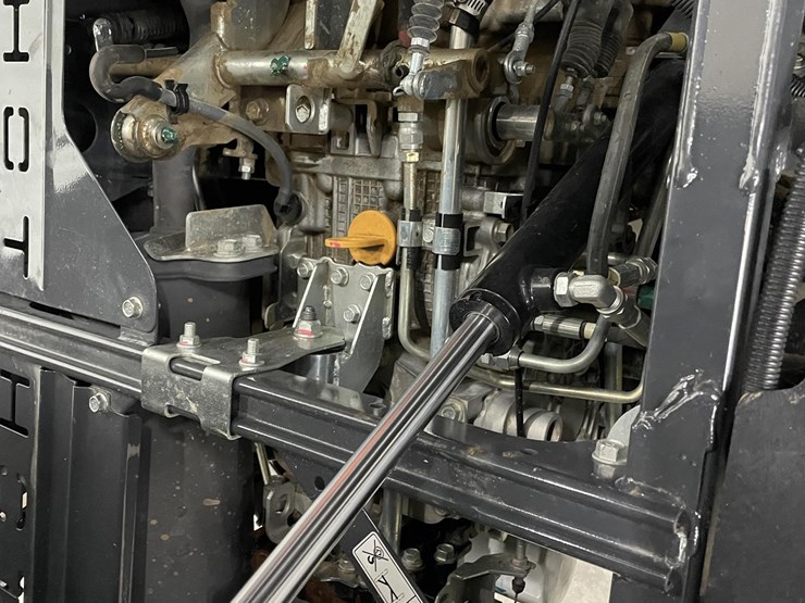 2015-kubota-rtv-x1100c-image-10