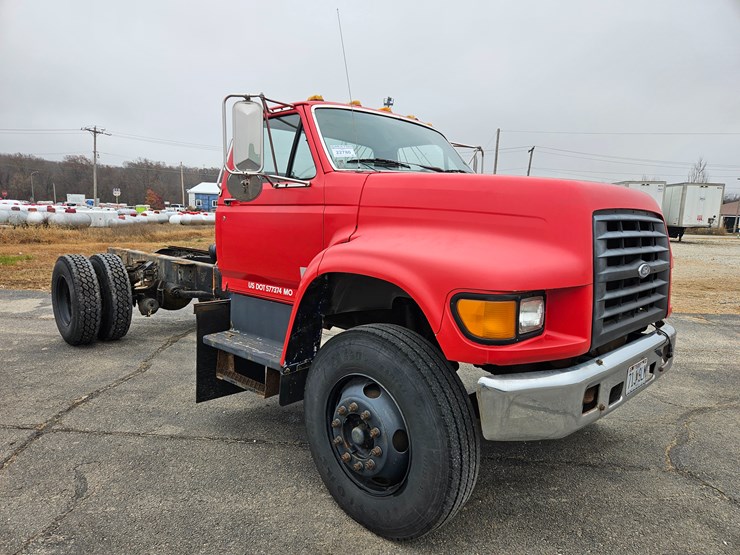 ford-f700-image-21