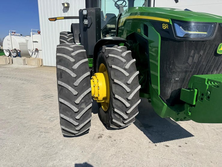 john-deere-8r-370-image-9