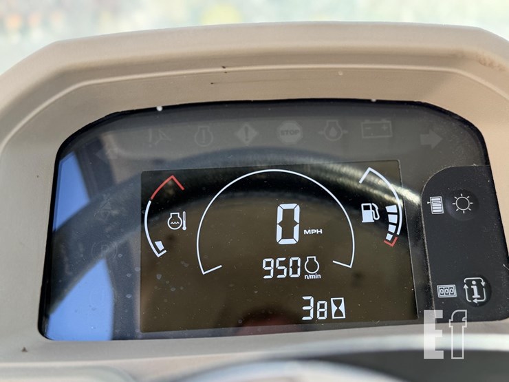 2019-john-deere-gator-xuv-835r-image-14