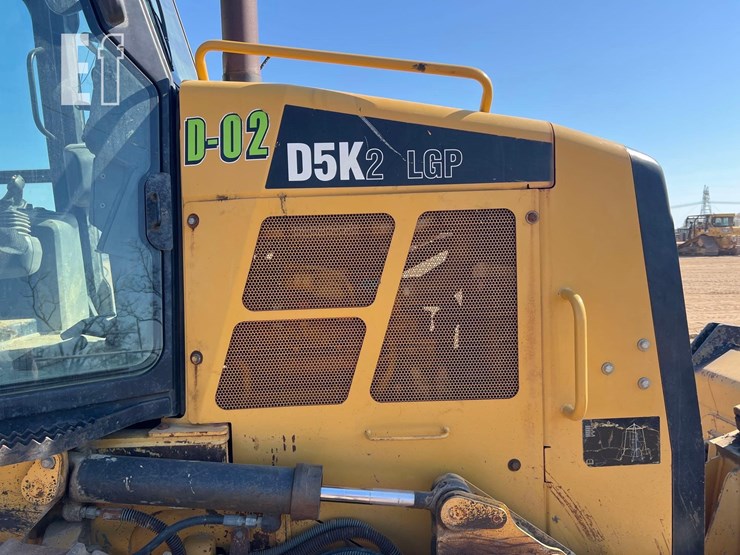 2013-caterpillar-d5k2-lgp-image-21