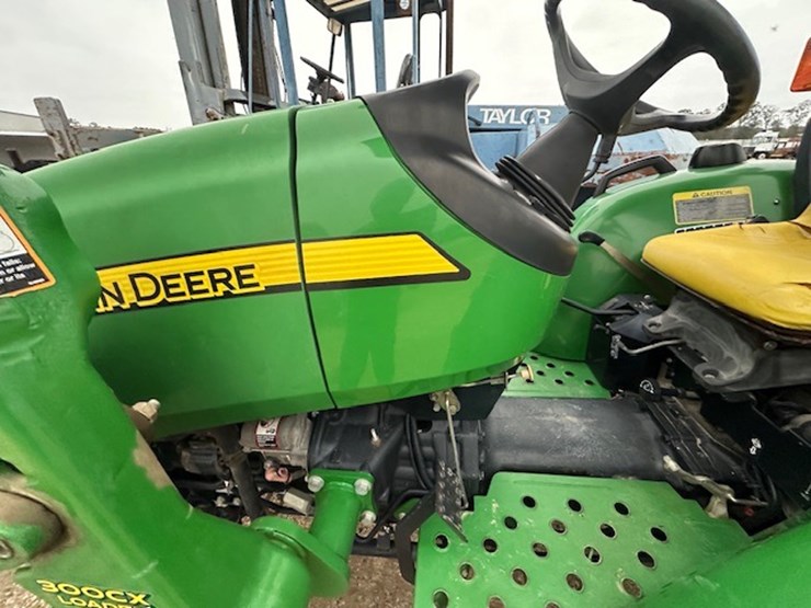 john-deere-4105-image-20