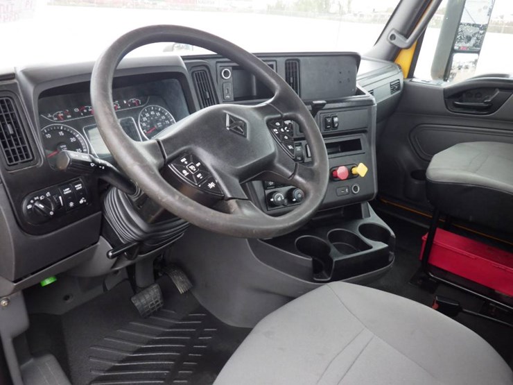 2019-international-lt-image-18