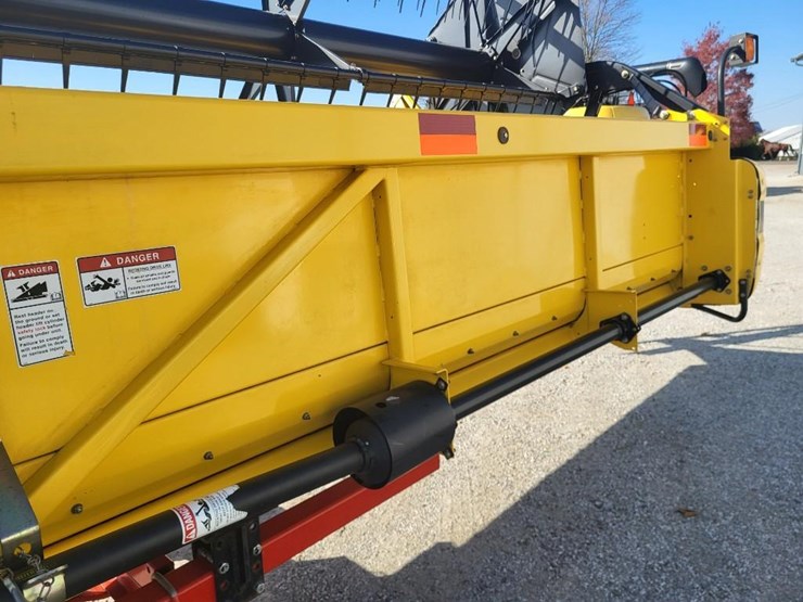 new-holland-74c-image-38