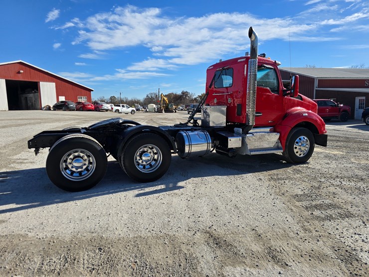 kenworth-t880-image-32