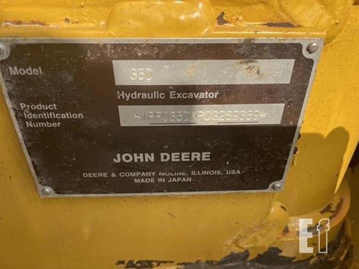 2012-deere-35d-image-26