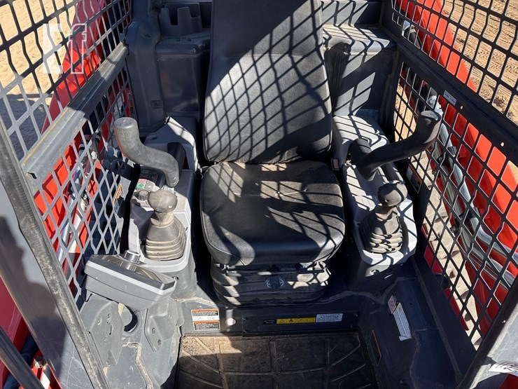 2018-kubota-svl75-3-image-23