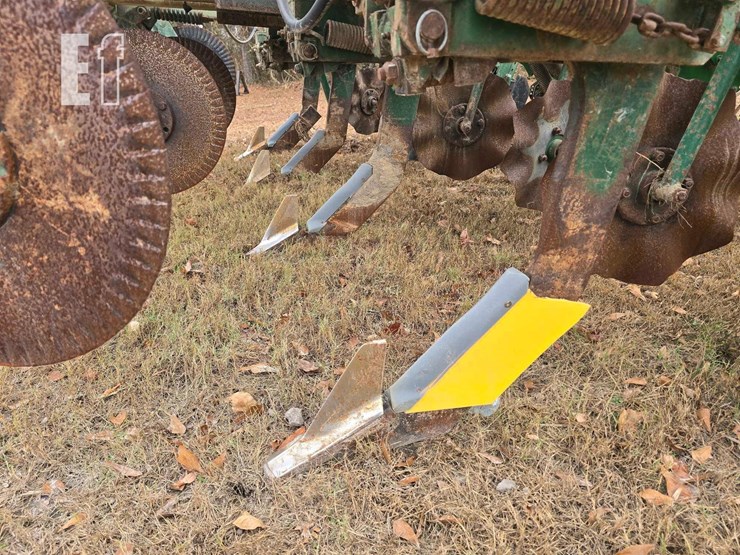 john-deere-1700-image-4