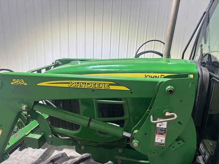 john-deere-6115d-image-2