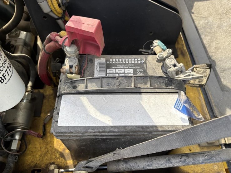 2017-bomag-bw120-image-32