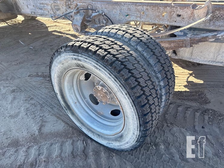 ford-f550-xl-image-9