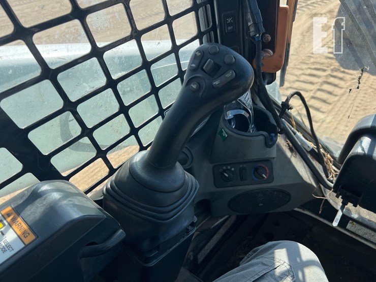 2023-bobcat-t770-image-20