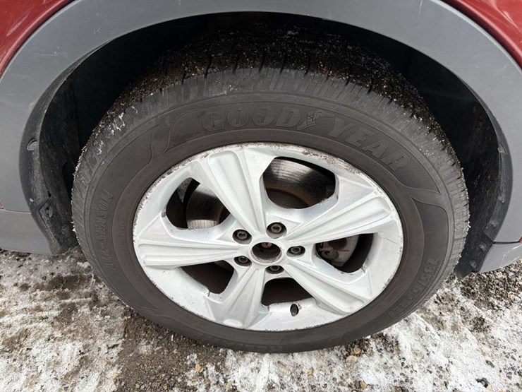 2014-ford-escape-se-image-13