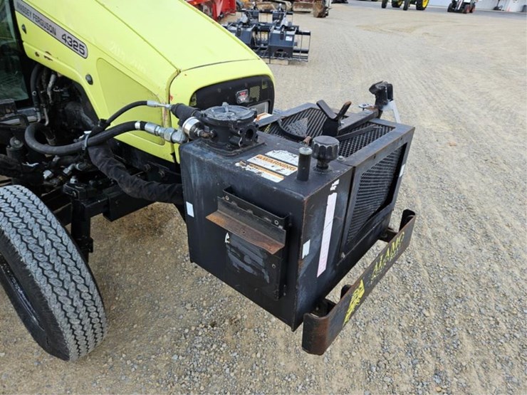 massey-ferguson-4325-image-9