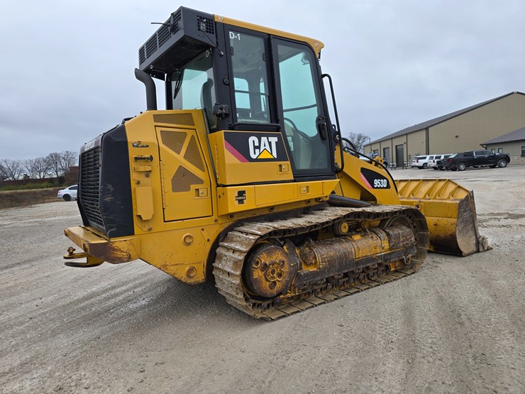 caterpillar-953d-image-34