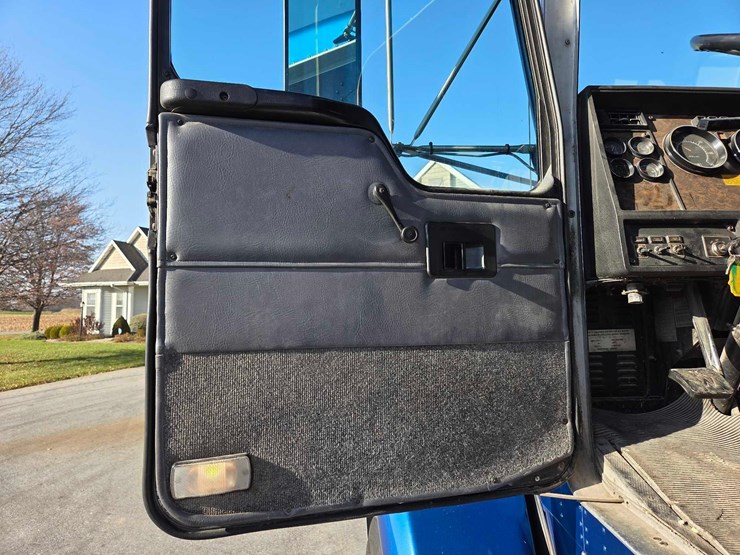 kenworth-t800-image-48