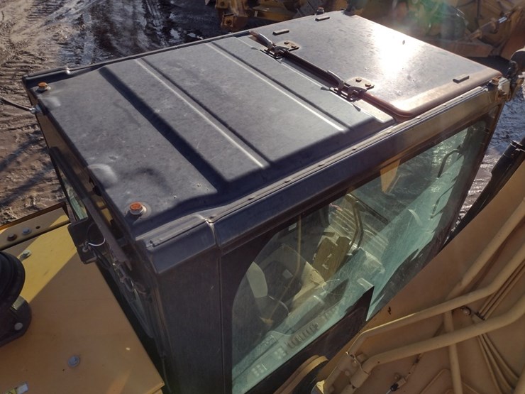 caterpillar-320fl-image-47