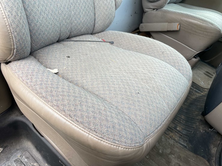 chevrolet-express-3500-image-75