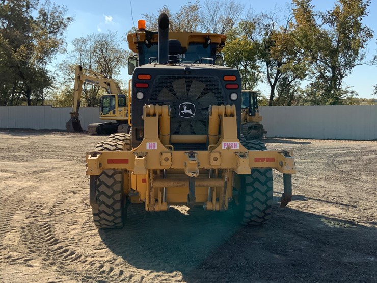 2015-deere-672g-image-6