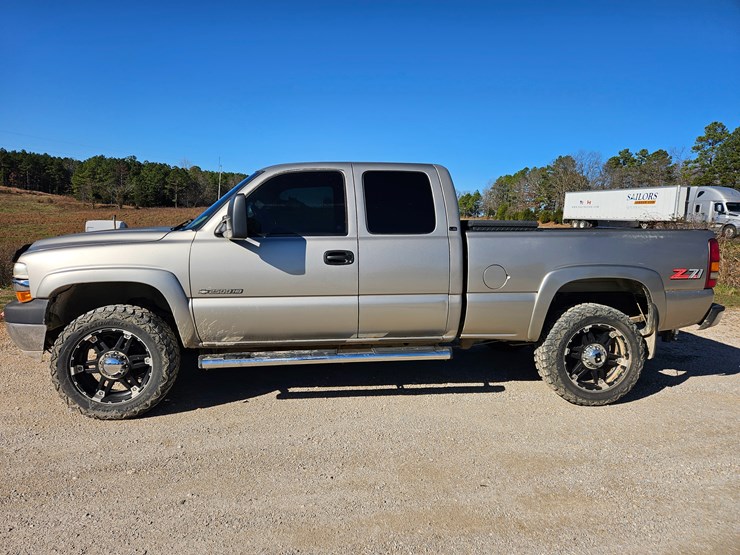 chevrolet-silverado-2500-image-6