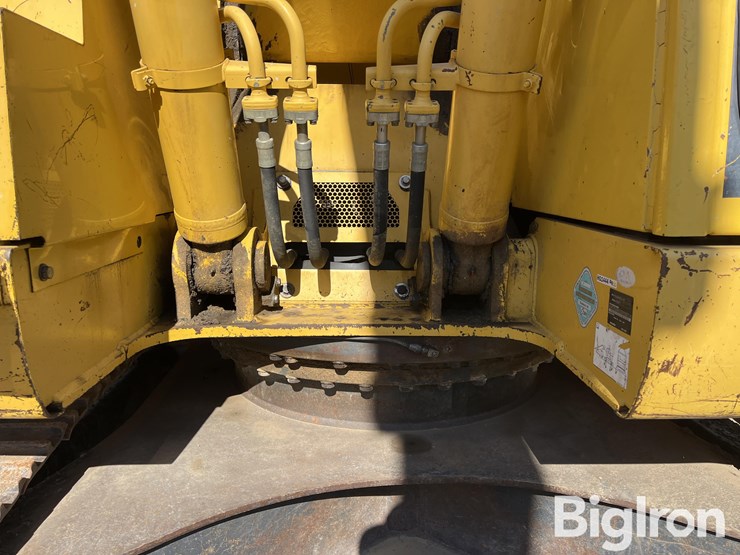 2011-komatsu-pc228us-lc-8-image-13