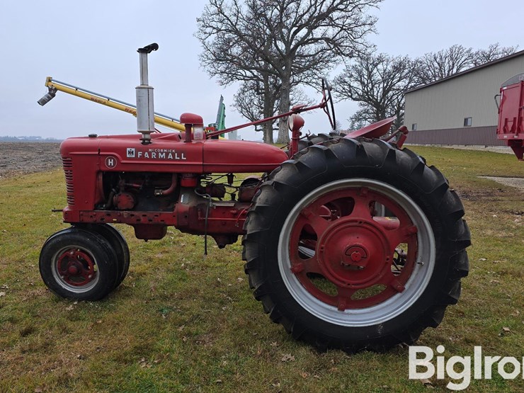 1945-farmall-h-2wd-tractor-image-8