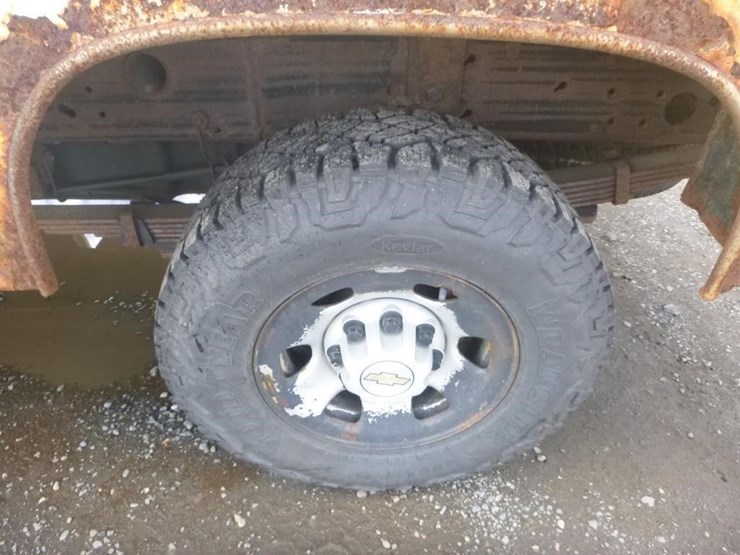 2009-chevrolet-2500-image-14