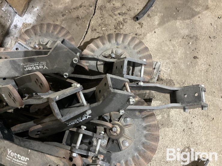 yetter-2555-no-till-coulter-attachment-image-15