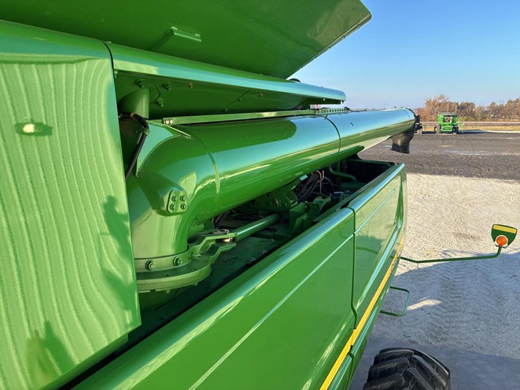 john-deere-9870-sts-image-97
