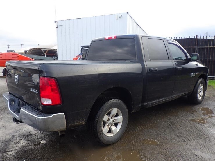 2018-dodge-1500-image-3