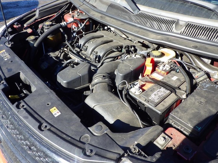 2013-ford-explorer-image-10